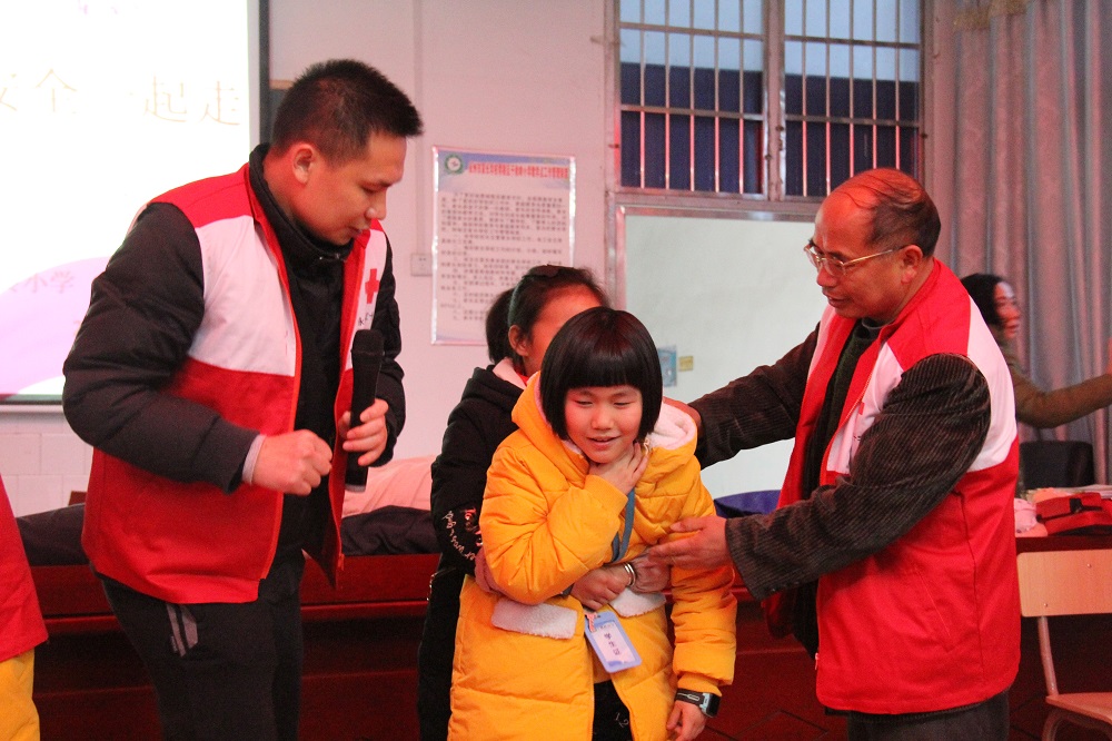永州市红十字会开展安全教育主题宣传暨亲子讲座　